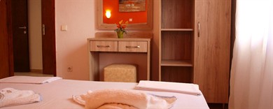 natsios-apartment15-3beds-firstfloor-02