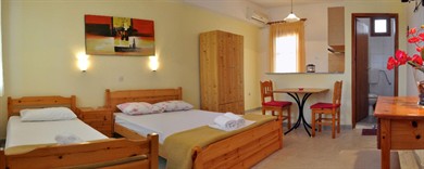 natsios-studio16-3beds-second-floor-01